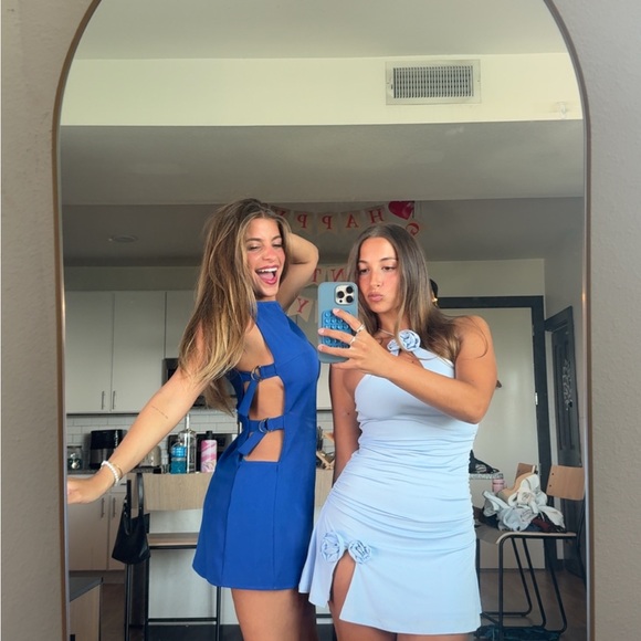 Blue Sheath Mini Dress with Halter Neckline - Picture 2 of 2